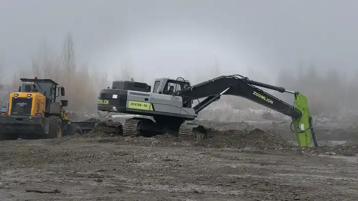 В регионах Казахстана продолжаются противопаводковые мероприятия (6)