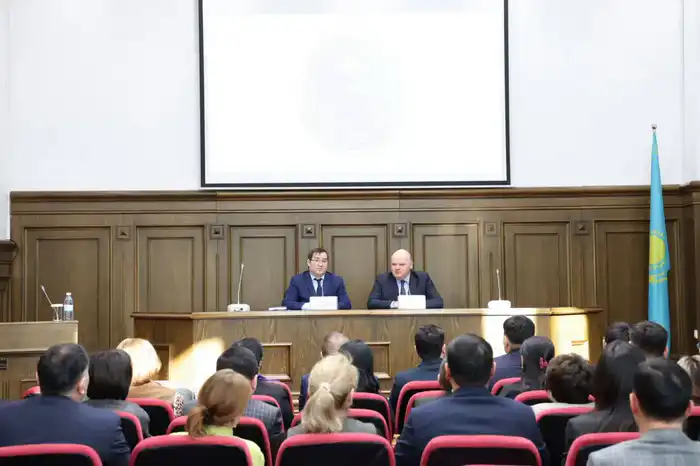 Академия правосудия провела курс повышения квалификации для судей специализированных межрайонных экономических судов по актуальным вопросам права Астане