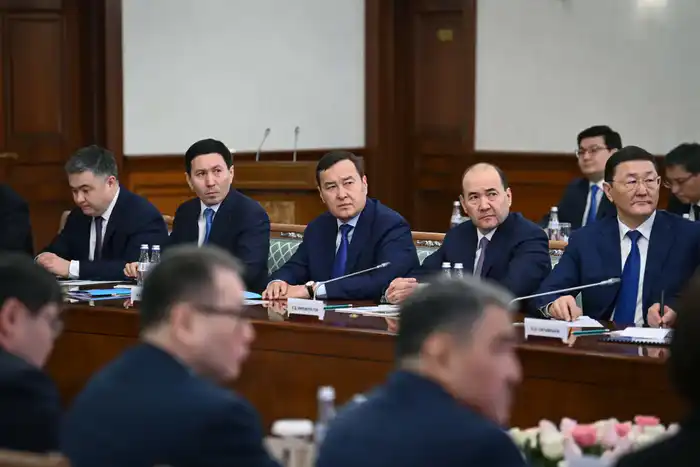 Выступление Главы государства Касым-Жомарта Токаева на расширенном заседании Правительства (7)