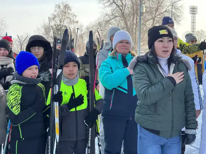 Акмолинцы объединились для поддержки участников зимней Олимпиады 2026 через массовый лыжный забег Астане