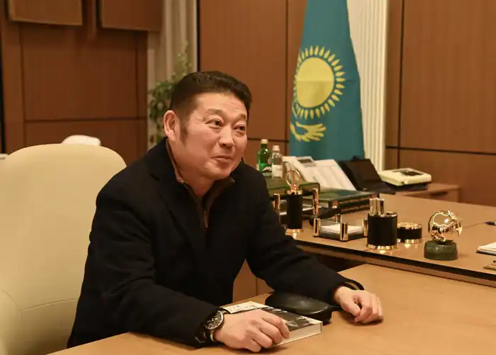 Встреча Нурлыбека Налибаева с Рустемом Абдрашовым обсуждение казахстанского кинопроизводства Астане