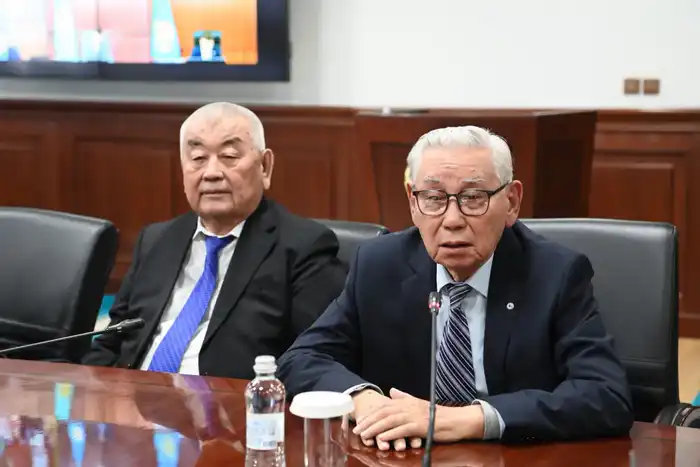 Назначение нового руководителя республиканского центра медико-санитарной скорой помощи в Казахстане Астане