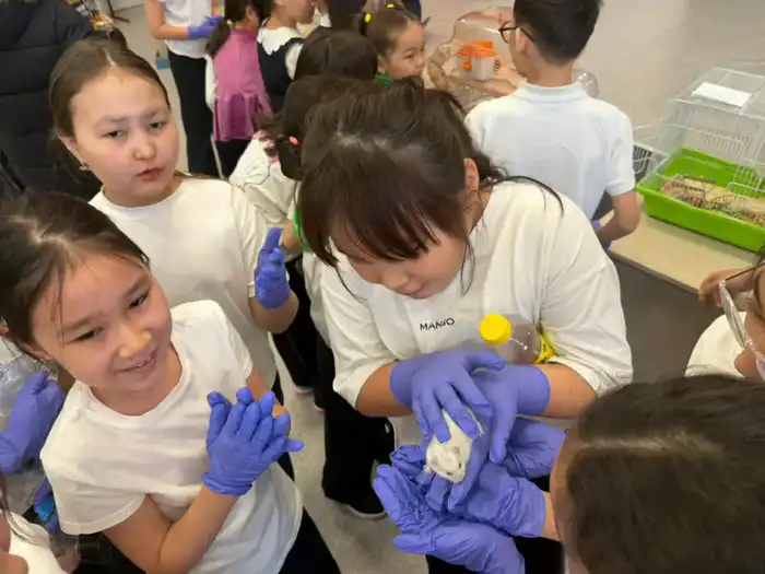 «Таза Қазақстан»: масштабное мероприятие организовали для школьников в Астане (9)