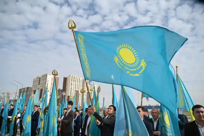 В ШЫМКЕНТ ПРОШЛА МАСШТАБНАЯ АКЦИЯ «ВМЕСТЕ ЗА ОБНОВЛЕНИЕ СТРАНЫ!» (3)