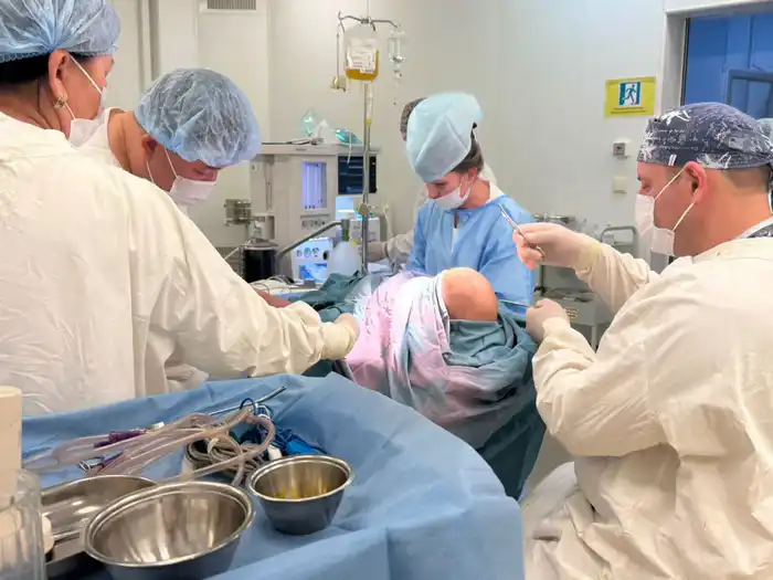 ВПЕРВЫЕ В ТАРАЗЕ ПРОВЕДЕНА СЛОЖНАЯ ОПЕРАЦИЯ ПРИ РЕДКОЙ ВРОЖДЕННОЙ ПАТОЛОГИИ У РЕБЕНКА (2)