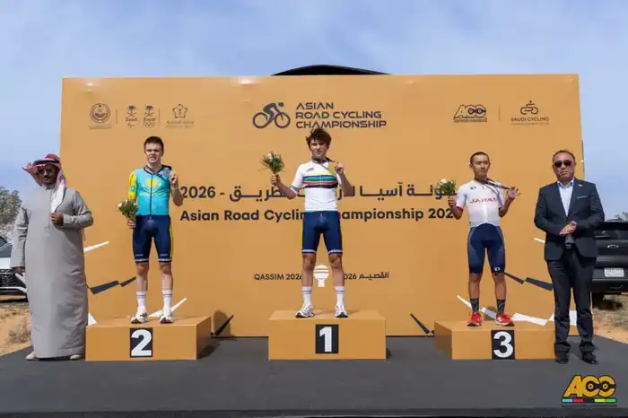 Двукратный чемпион Азии по велоспорту вернулся на родину (2)