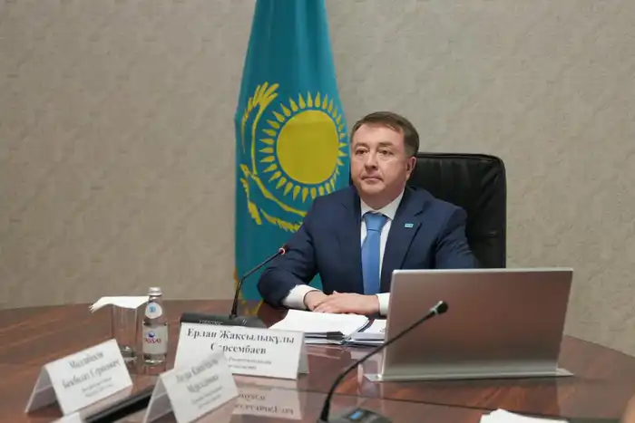 Под председательством Министра юстиции РК Ерлана Сарсембаева состоялось аппаратное совещание (5)