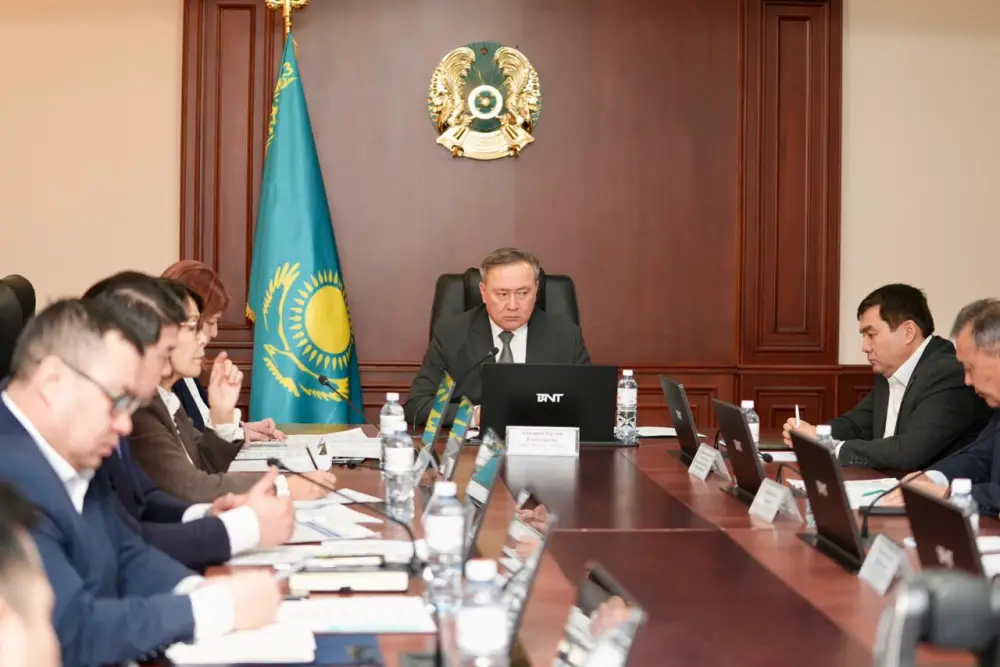 В Минэнерго состоялось заседание Отраслевой комиссии по социальному партнерству (8)