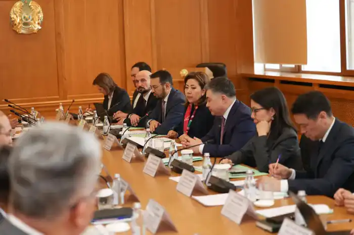 Поручение Президента: основные направления развития рынка ценных бумаг обсудили на круглом столе (2)