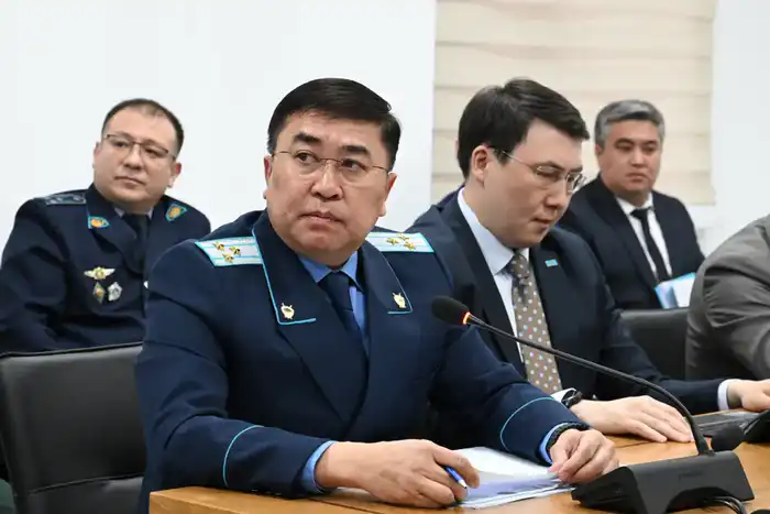 Бейбит Исабаев провел прием граждан по личным вопросам (2)