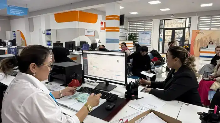 В ТУРКЕСТАНСКОЙ ОБЛАСТИ НА ЯРМАРКАХ ВАКАНСИЙ ВЫДАНО 537 НАПРАВЛЕНИЙ НА РАБОТУ (2)