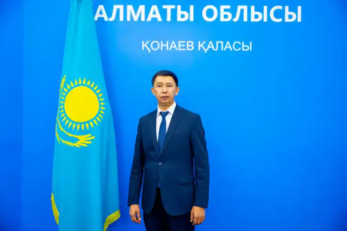 Пресс-секретарь акима Алматинской области Нуракын Дияс Ермекулы опыт работы в СМИ Астане
