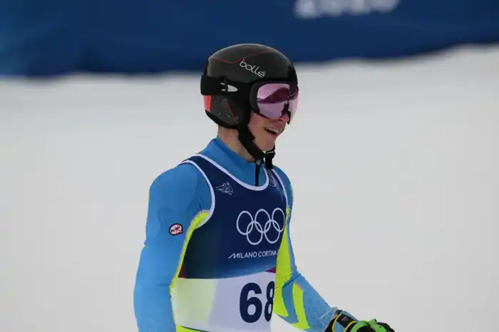 Ростислав Хохлов: первый шаг на олимпийском льду в битве слалома Астане