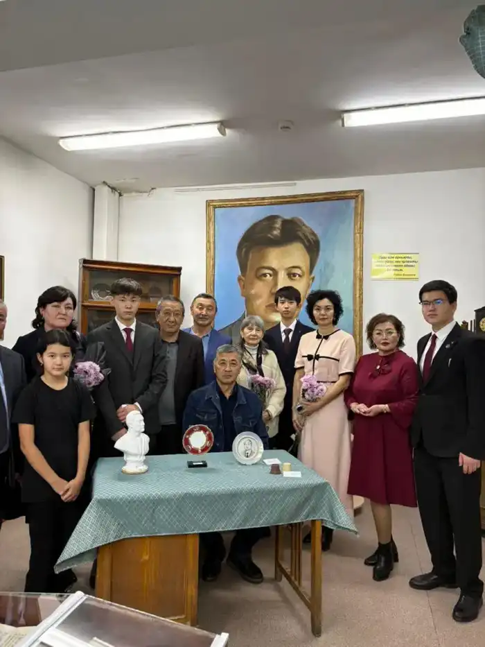 Юные исследователи Астаны: Путешествие во времени к наследию Ораза Жандосова Астане