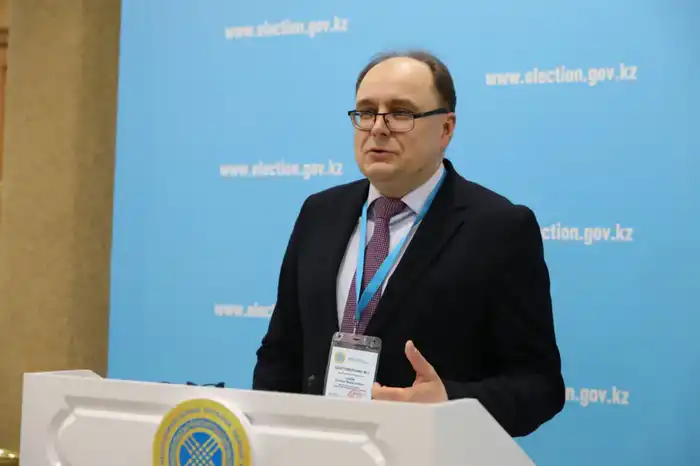 Встреча с наблюдателями от СНГ: подготовка к референдуму и оценка демократичности процесса Астане