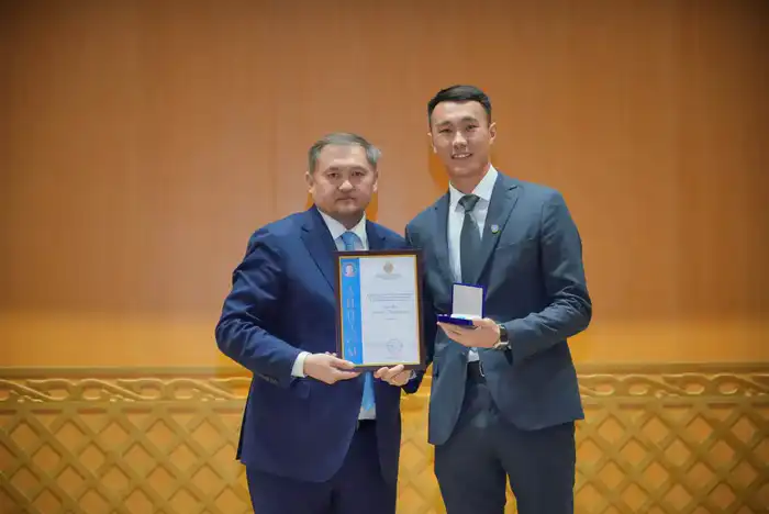 В Алматы наградили лучших представителей науки и высшего образования (9)