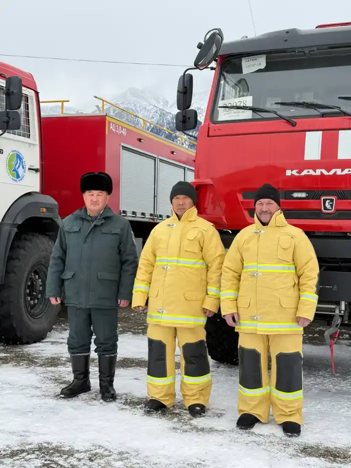Передача противопожарной техники в Катон-Карагайский национальный парк в рамках программы модернизации Астане
