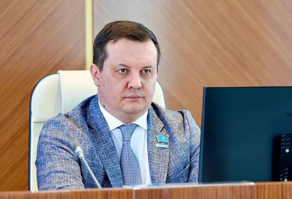 На заседании акимата ВКО рассмотрены актуальные вопросы развития региона (2)