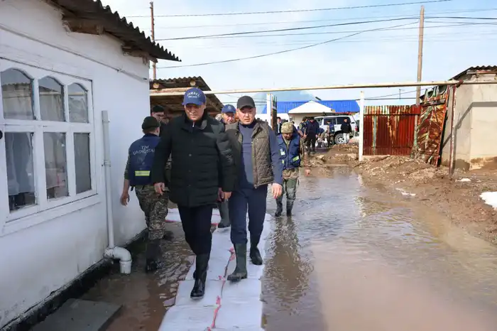 Ербол Карашукеев проверил противопаводковые работы в Таразе (6)