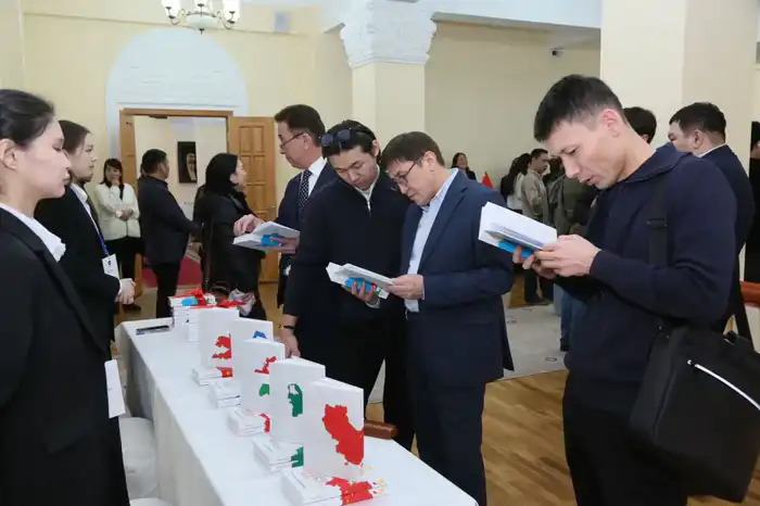 В Алматы открыт Исследовательский центр "Международные отношения" и презентована серия книг "Орталық Азия мұраты" Астане