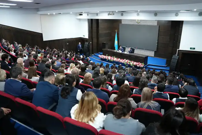 Трансформация государственной службы в Казахстане: Принципы открытости и человекоориентированности Астане