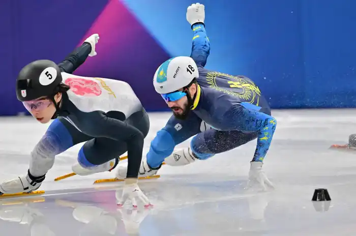 Казахстанские шорт-трекисты Ажгалиев и Никиша укрепляют шансы на медали в Милане Астане