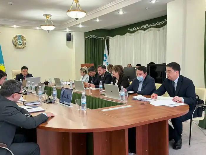 Минтруд планирует изменения в законодательстве для улучшения ситуации с зарплатами и безопасностью на работе в регионах Астане