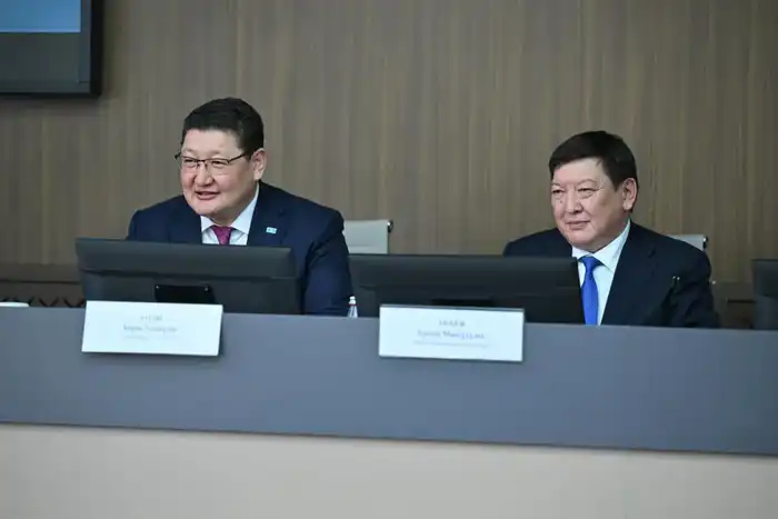 Форум в Семее: обсуждение защиты прав детей и создание условий для их счастливого детства Астане