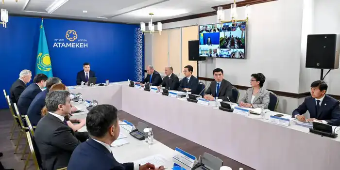 Министр промышленности и строительства доложил о ходе регистрации в Реестре казахстанских товаропроизводителей (2)