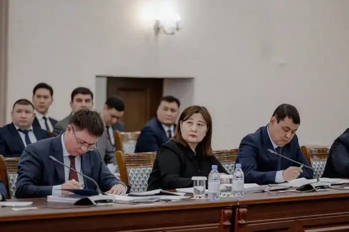 На заседании акимата обсуждены ключевые вопросы социально-экономического развития и подготовки к паводковому периоду Астане