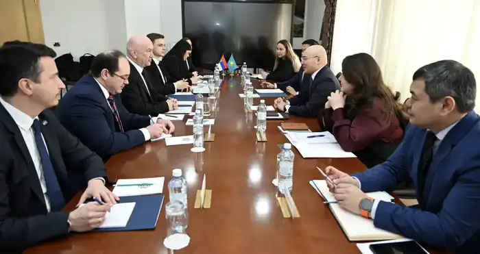 В МИД Казахстана обсуждены перспективы казахско-сербского сотрудничества (5)