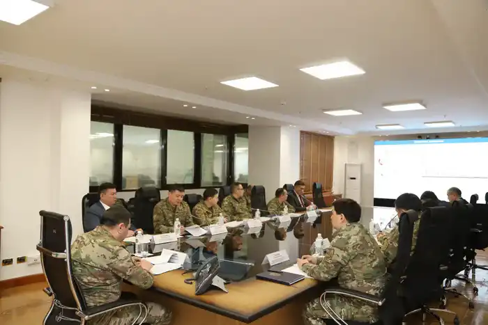 На заседании Межведомственной комиссии в МЧС обсудили готовность к паводкам 2026 года и меры по предотвращению падений детей из окон. Астане