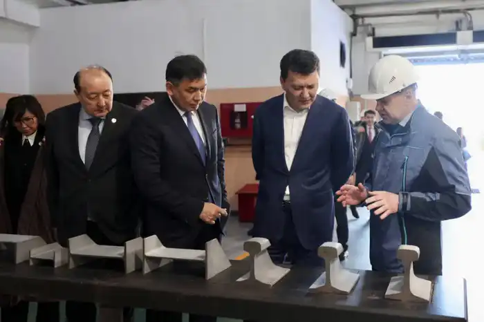 Железнодорожники Актюбинской области обсудили проект новой Конституции (2)