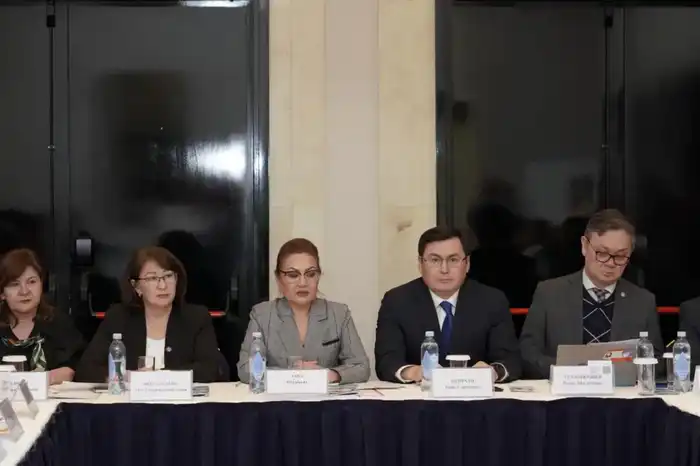 Вакцинация: защита будущего или риск для здоровья? Астане