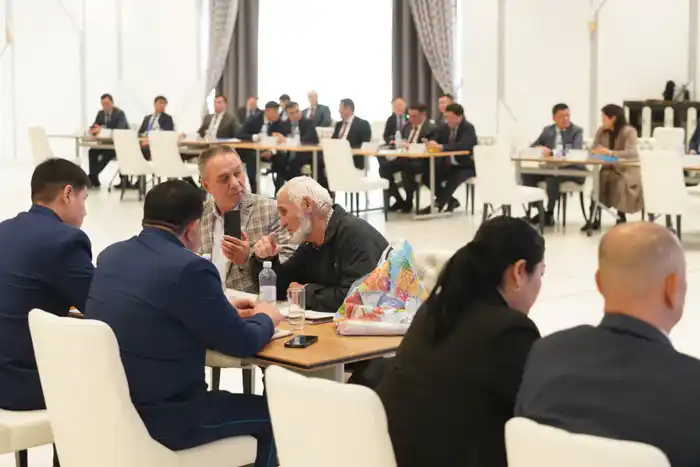 ХОД РЕШЕНИЯ ВОПРОСОВ, ПОДНЯТЫХ НАСЕЛЕНИЕМ, НАХОДИТСЯ ПОД СТРОГИМ КОНТРОЛЕМ (3)