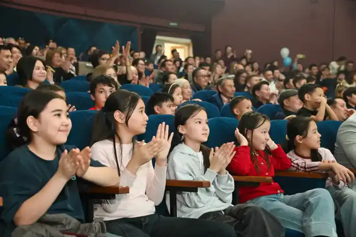 В Астане состоялся отчетный концерт студии «Жас сарбаз» имени Нургисы Тлендиева (4)