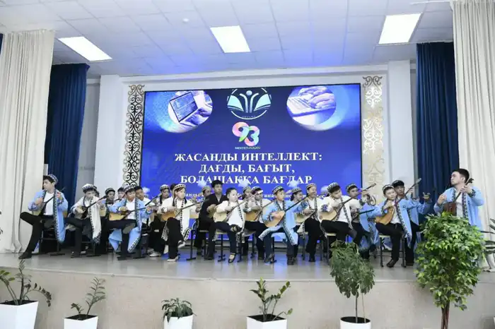 «Искусственный интеллект: навыки, направление, ориентация на будущее»: республиканский семинар прошел в Астане (5)