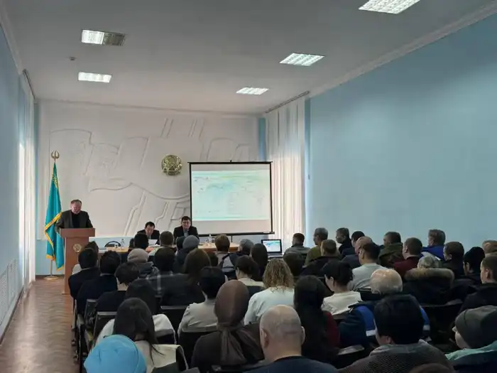 Обсуждения новой Конституции в РГП «Казводхоз» Астане