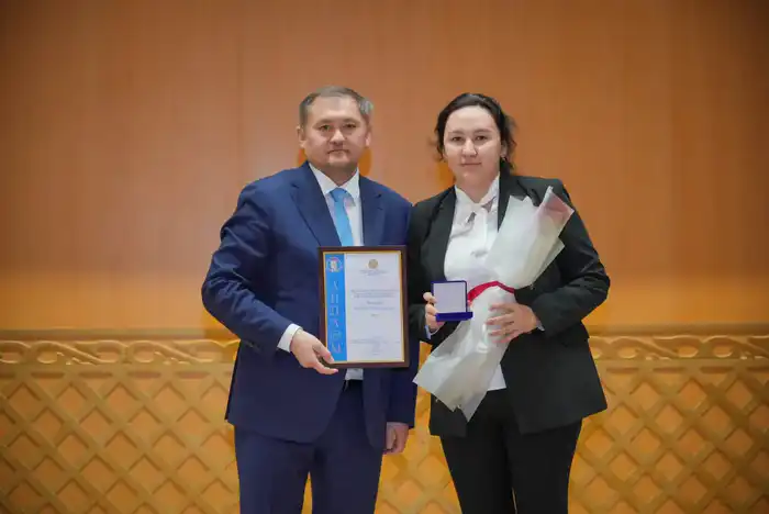 В Алматы наградили лучших представителей науки и высшего образования (8)
