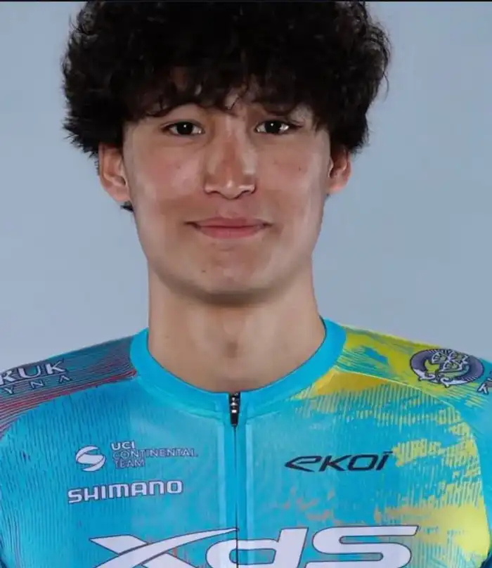 Мансур Бейсембай завоевал серебро в групповой гонке на чемпионате Азии по шоссейному велоспорту Астане