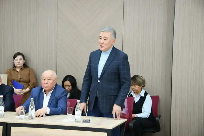 К 90-летию профессора Кенеса Жуманова в КазНУ открыты новые образовательные пространства (5)