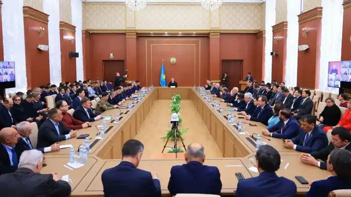 В Карагандинской области стартовало обсуждение проекта новой Конституции с акцентом на участие общества Астане