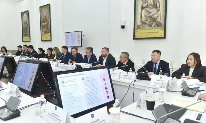 Минэнерго и КазНУ обсудили создание Отраслевого центра технологических компетенций в ТЭК (3)