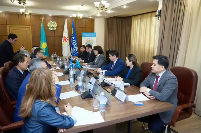 Международные стандарты социальных гарантий для медицинских работников: новые инициативы Минздрава и профсоюзов Астане