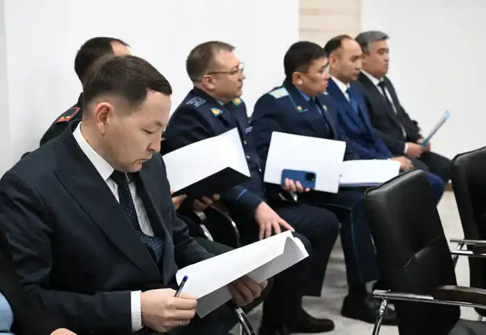 Мост между властью и народом: Бейбит Исабаев выслушал заботы жителей Жетісу Астане