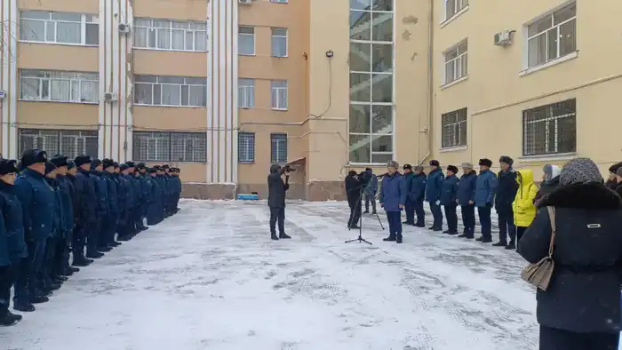 В Караганде прошёл совместный рейд: депутаты, прокуроры и полицейские проверили более ста семей Астане