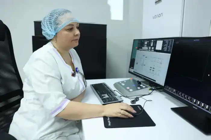 Введён в эксплуатацию линейный ускоритель Halcyon (6)