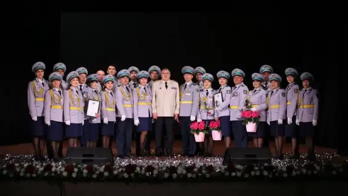 Патриотизм и единство: юбилейный концерт хора полиции в Усть-Каменогорске Астане