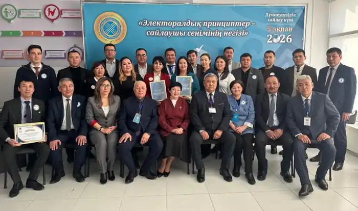 Территориальные избирательные комиссии отметили Всемирный день выборов (8)