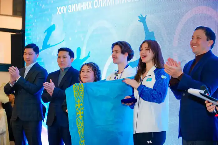 В Астане торжественно встретили олимпийских чемпионов Михаила Шайдорова и Софью Самоделкину после Олимпийских игр в Милане Астане